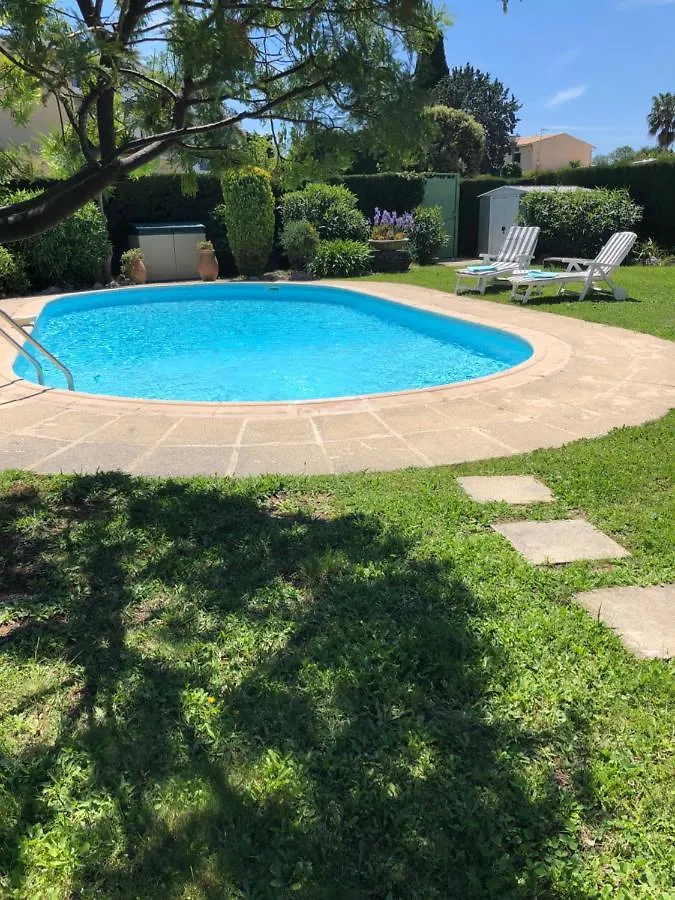 Nocleg ze śniadaniem Villa C3 Arthur Rimbaub Chambre D'Hote Piscine Proche Mer Plage 600M Cagnes-sur-Mer Francja
