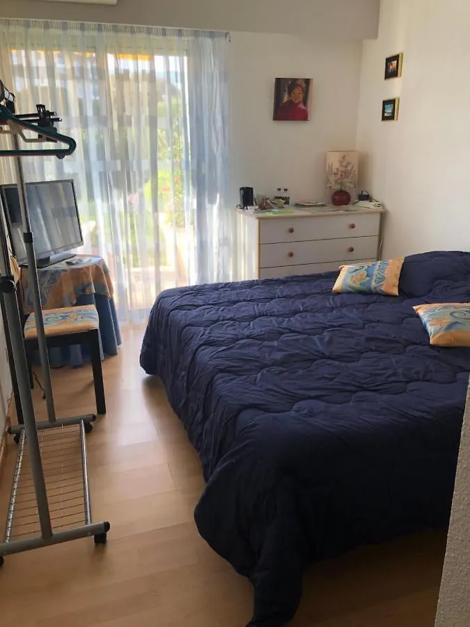 Villa C3 Arthur Rimbaub chambre d’hôte piscine proche mer plage 600m Cagnes-sur-Mer Couette-café