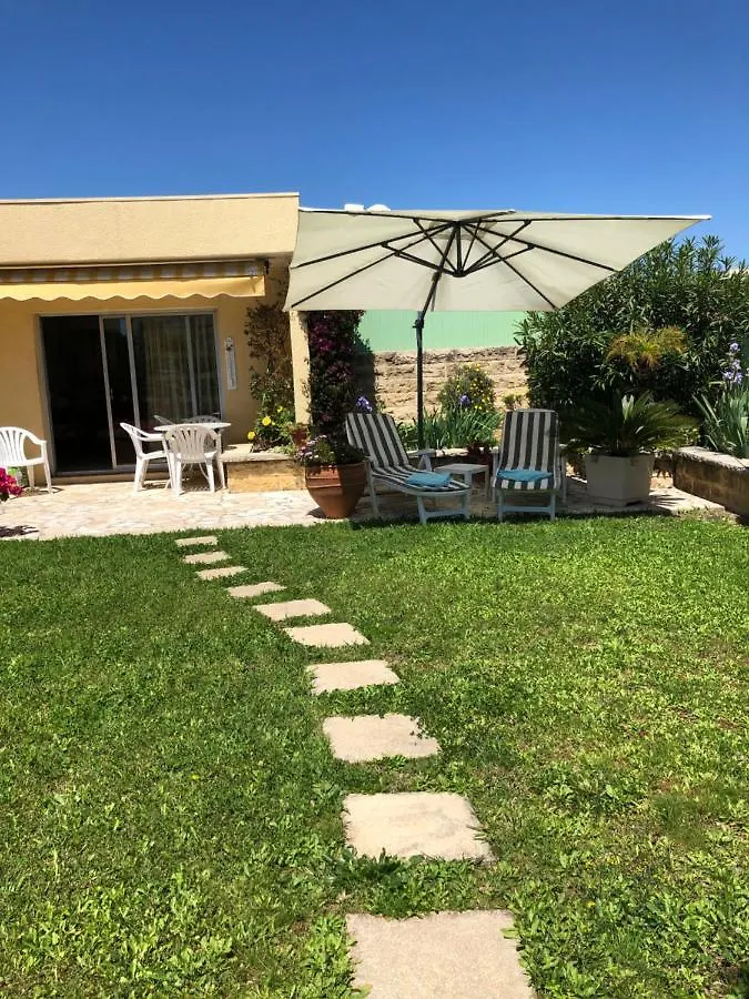 Villa C3 Arthur Rimbaub Chambre D'Hote Piscine Proche Mer Plage 600M Cagnes-sur-Mer Bed & Breakfast